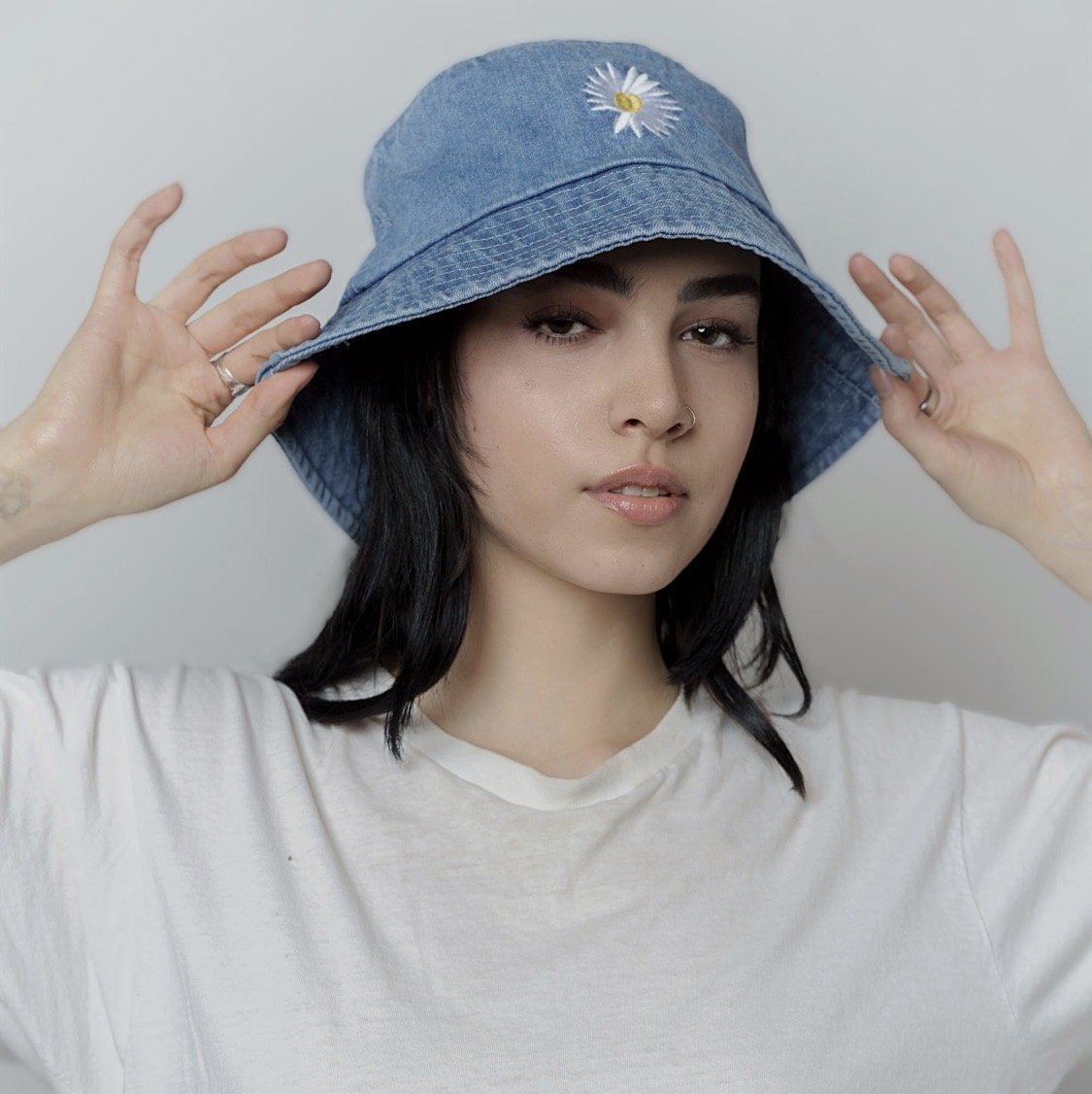Daisy Denim bucket hat  for Women and Girls.