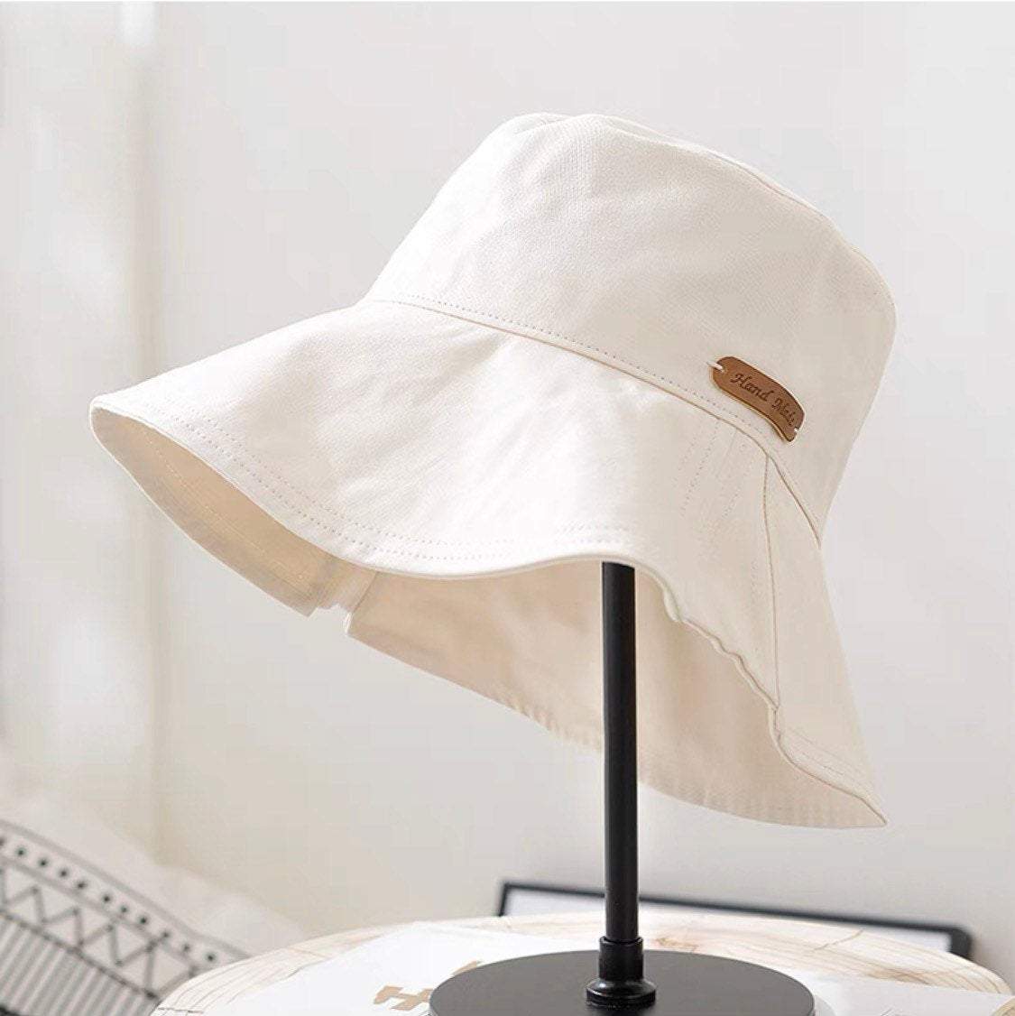 Foldable Wide Brim Bucket Hat for Women.