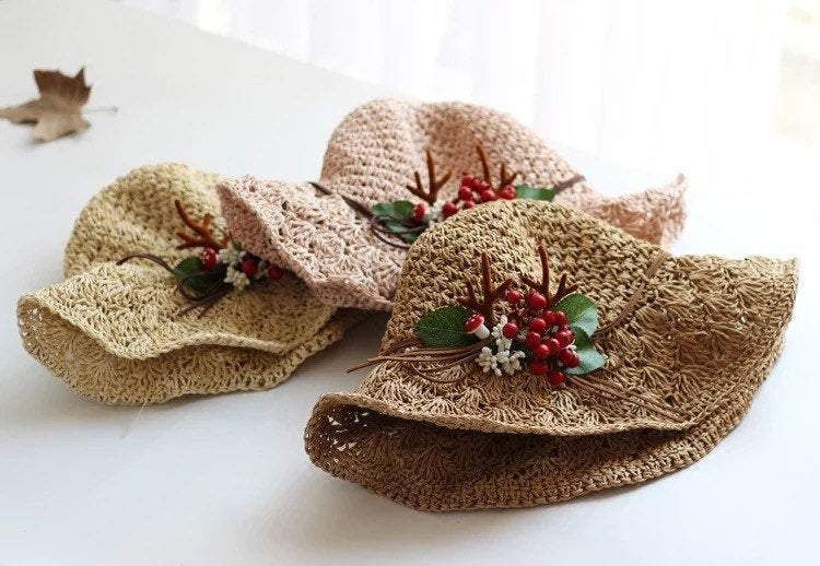 Straw Hat with Red Berries and Antler for Women/Girls.